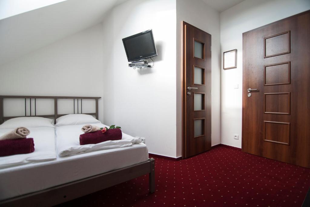 Hotel Krusnohorsky Dvur Cínovec Habitación foto